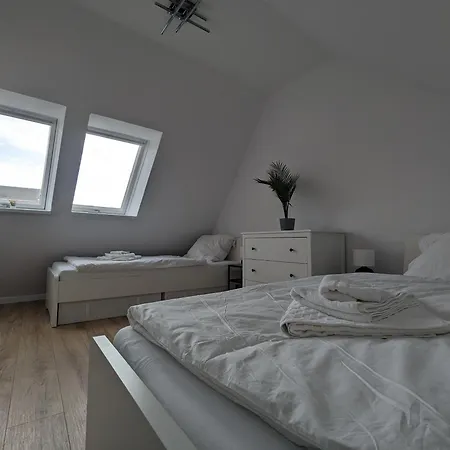 Helles 2-zimmer-apartment In - Free Wifi & Parking Wittenberge